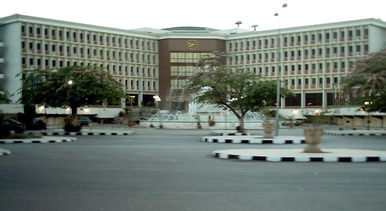2011 — Medica-Lab fully furnishes Assiut University Hospitals