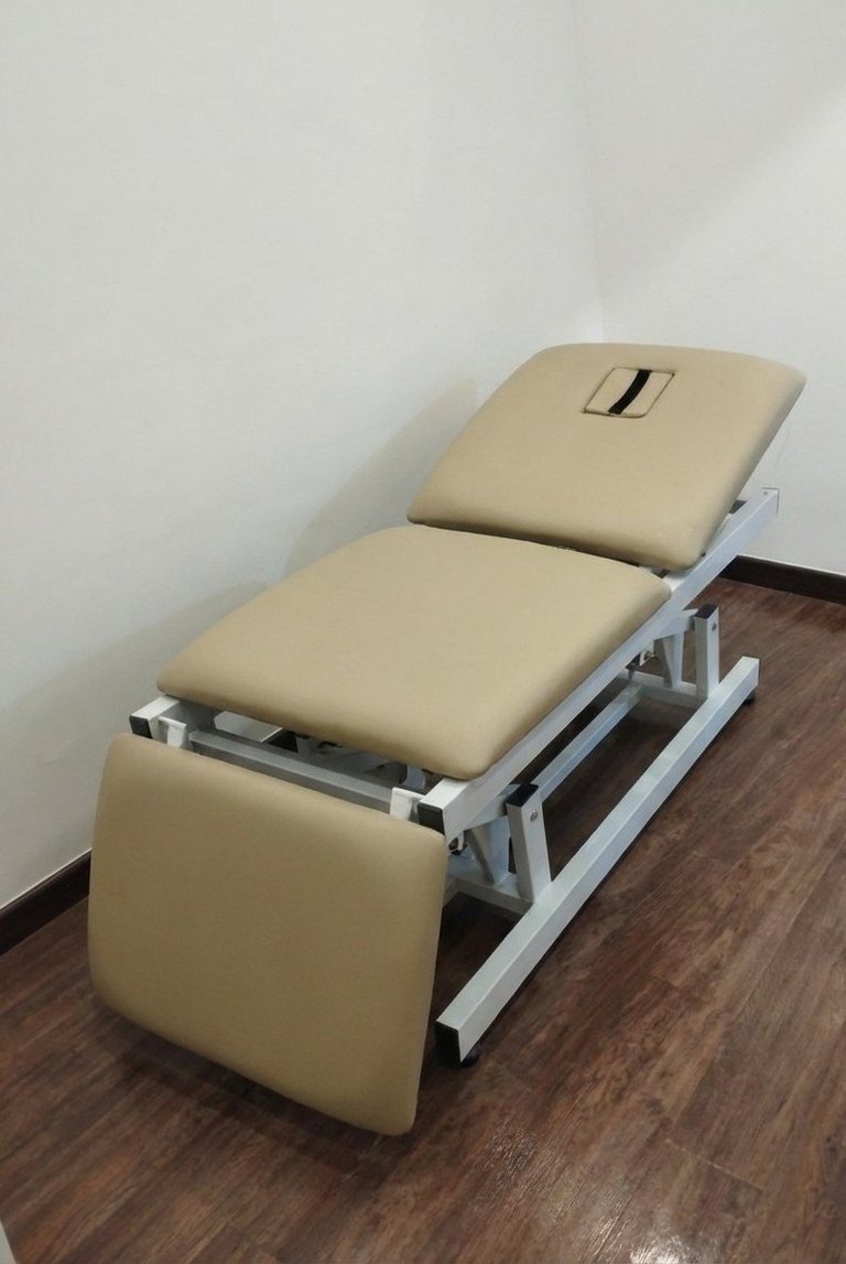 healinghands couch 2 — Medica-Lab installation